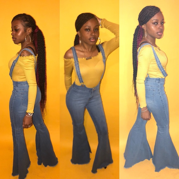 🚨Medium Left🚨Denim Flare Jumpsuit - Picture 2 of 3